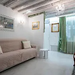 Loving In Venice, 5 Stars ヴェネツィア